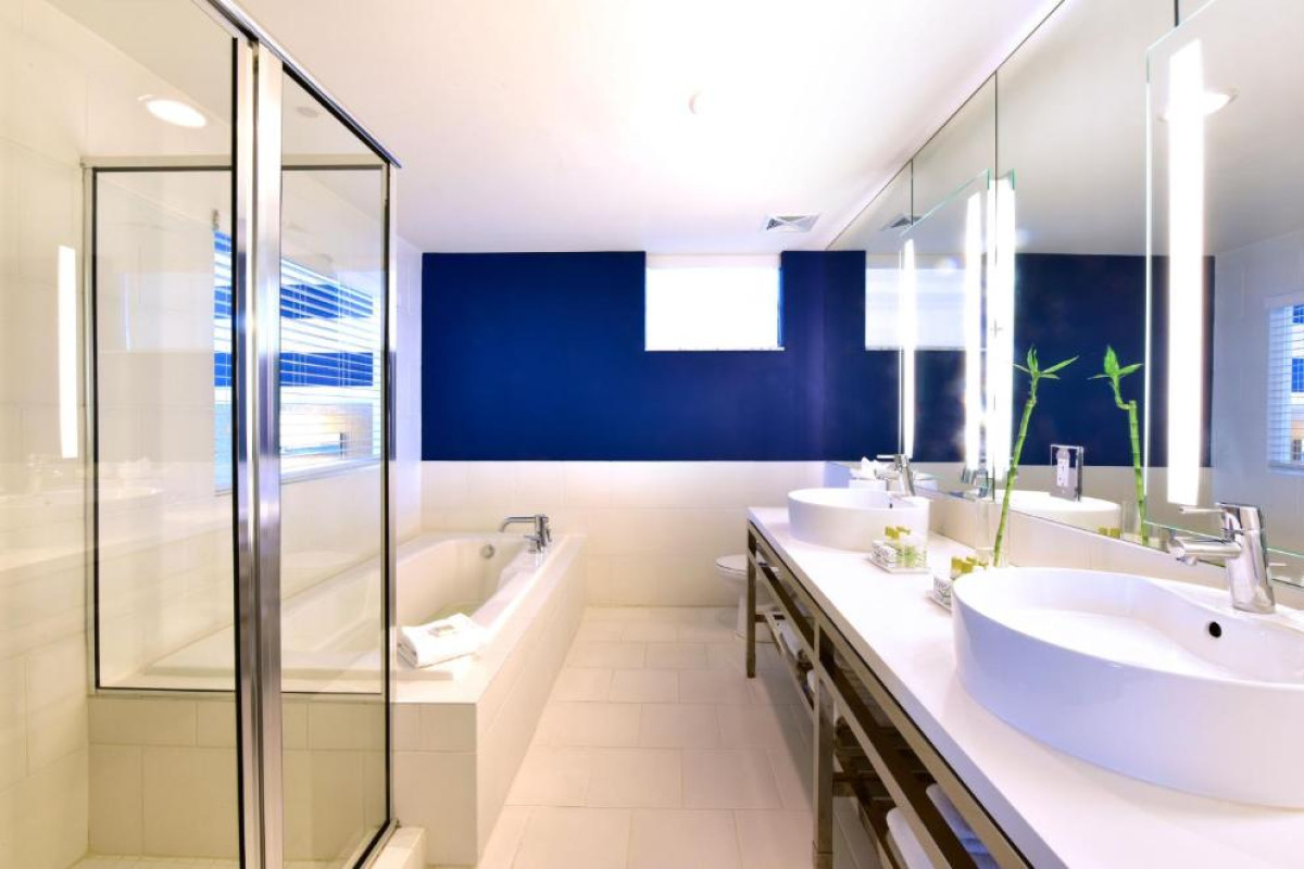 Hotel Pestana South Beach