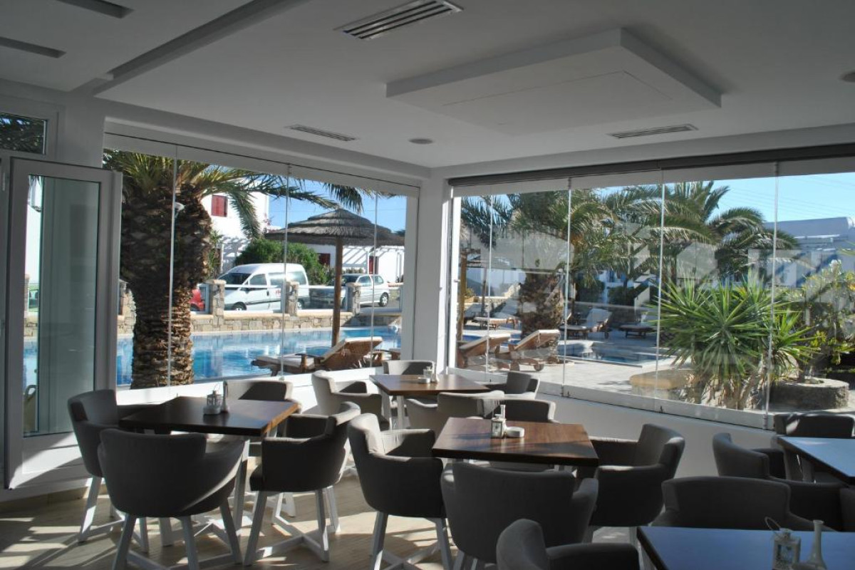 PETINAROS HOTEL & STUDIOS