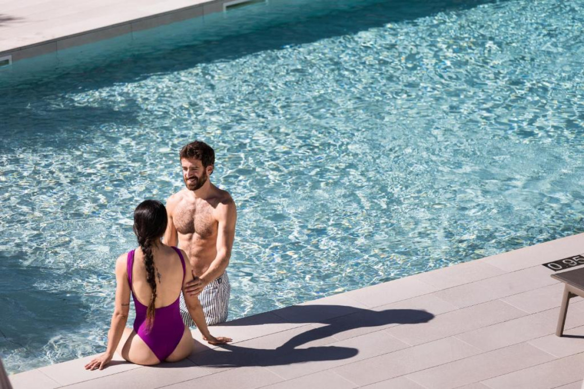 Petit Sagitario (Adults Only)