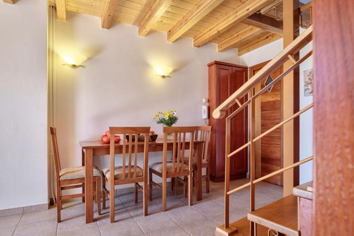 Hotel Petreas Castle