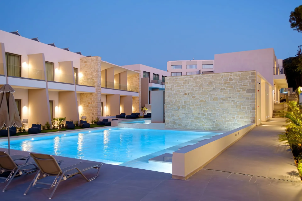 PHOS HOTEL PLATANIAS Adults only