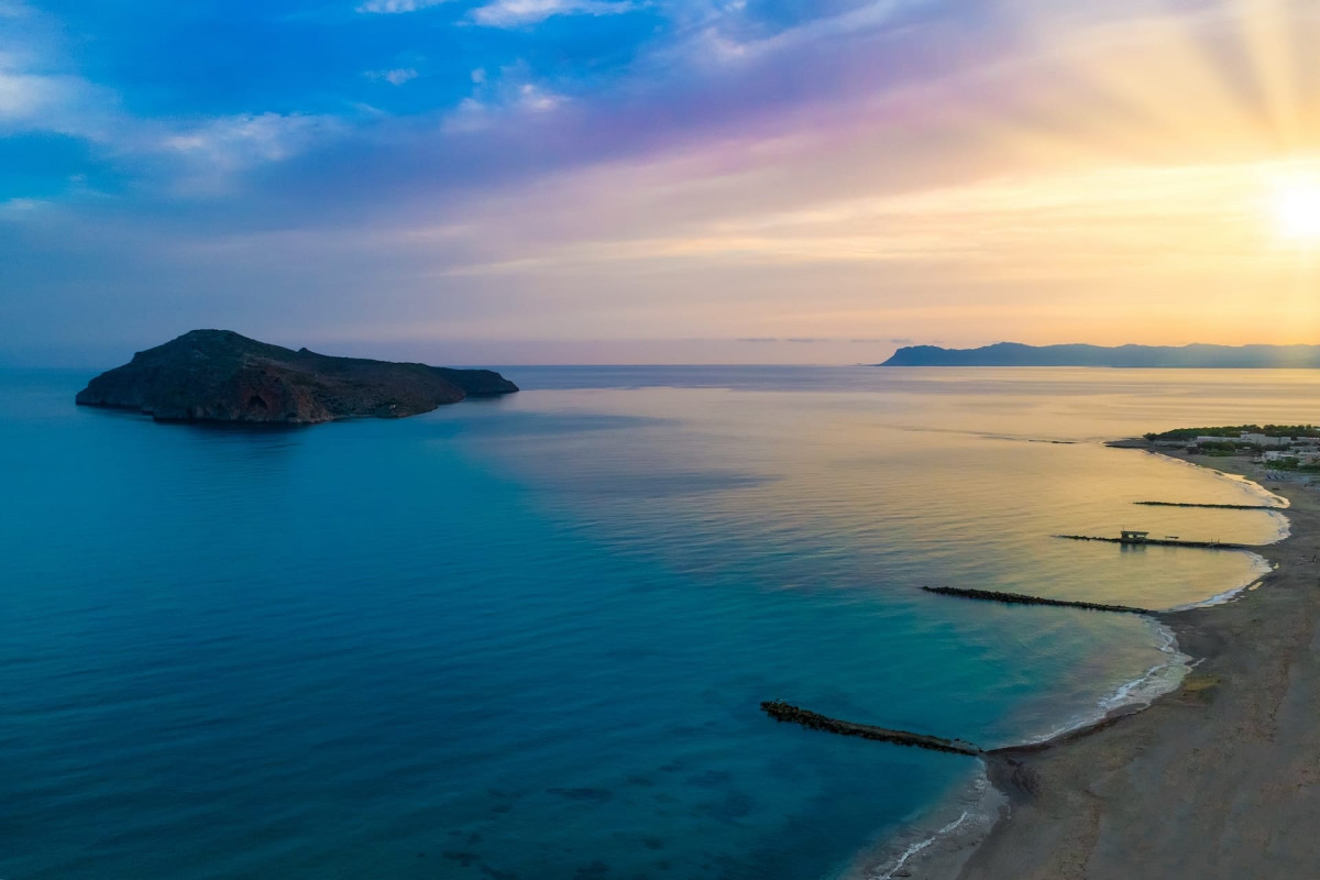 PHOS HOTEL PLATANIAS Adults only