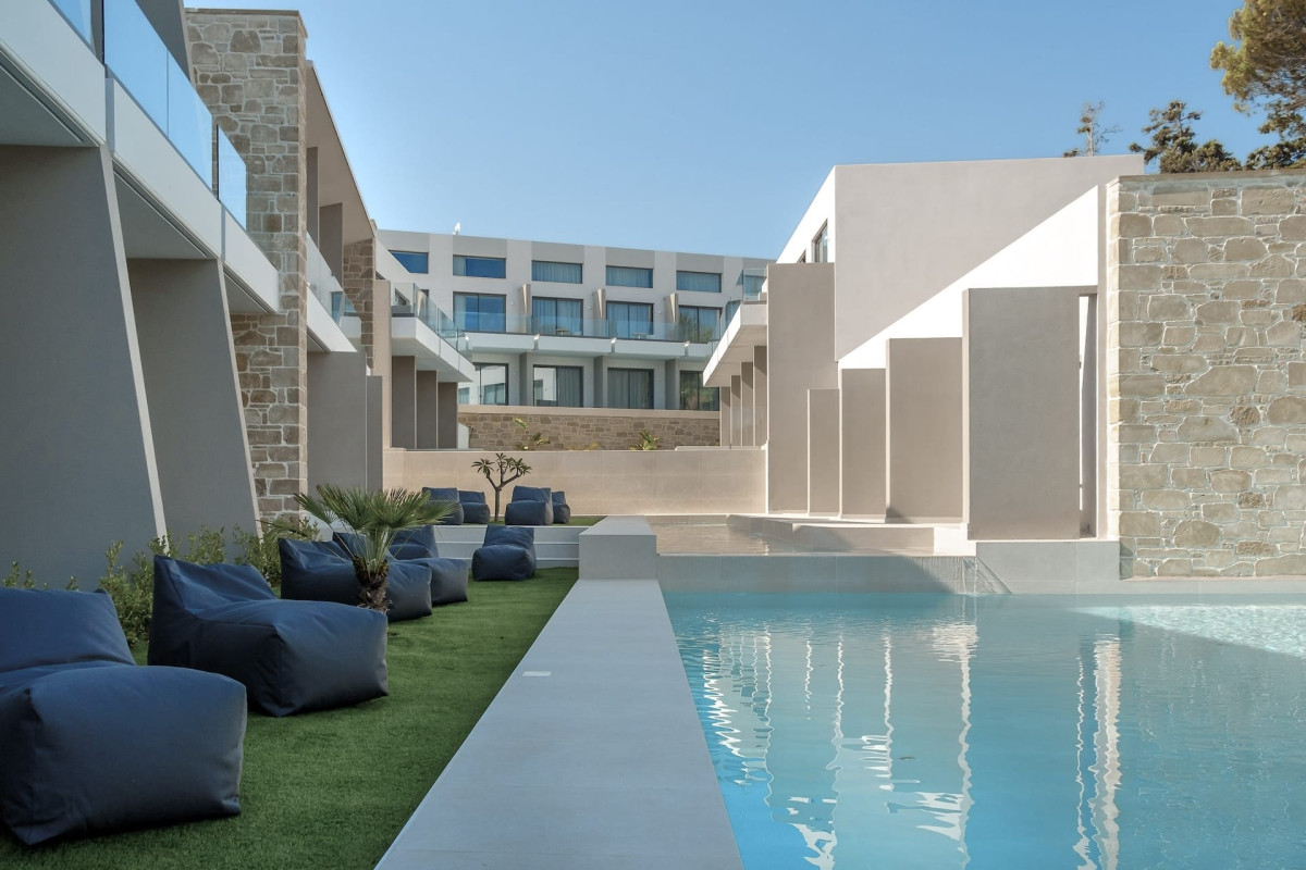 PHOS HOTEL PLATANIAS Adults only