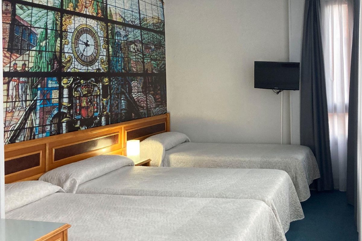 PHOTO ZABALBURU HOTEL