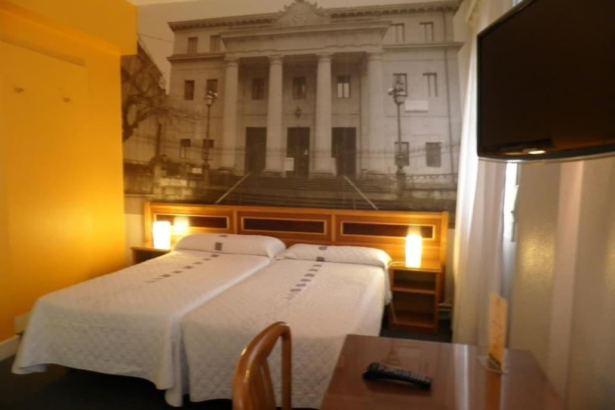 PHOTO ZABALBURU HOTEL
