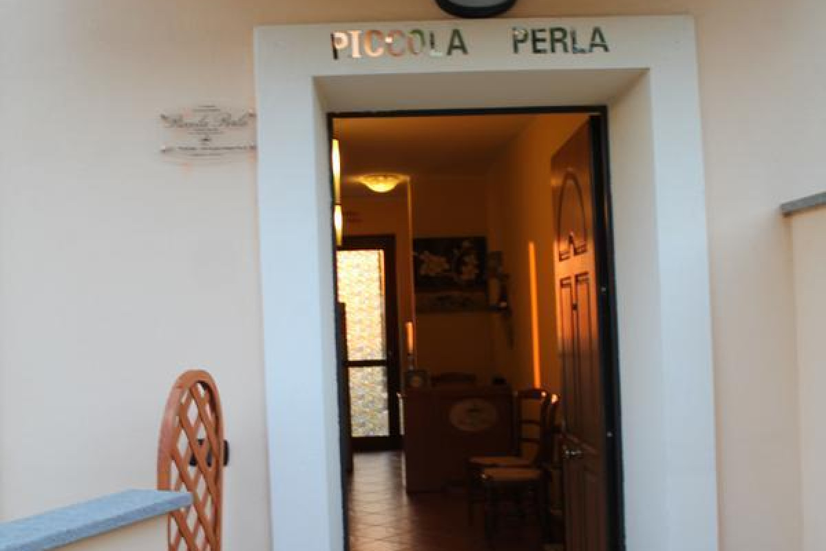 Piccola Perla Guest House