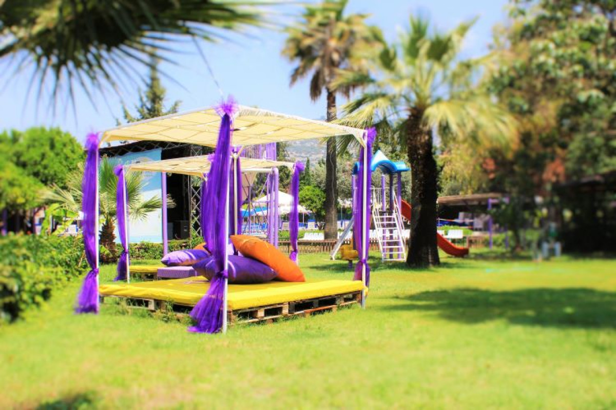 PIGALE BEACH RESORT