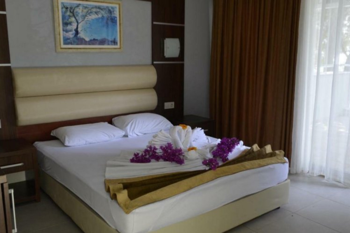 PINE BEACH HOTEL TURUNC