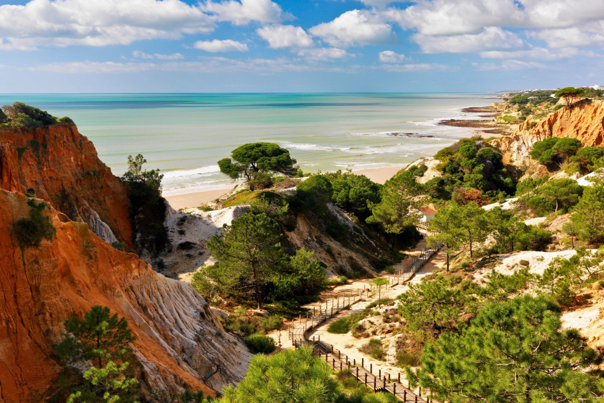 Pine Cliffs Resort