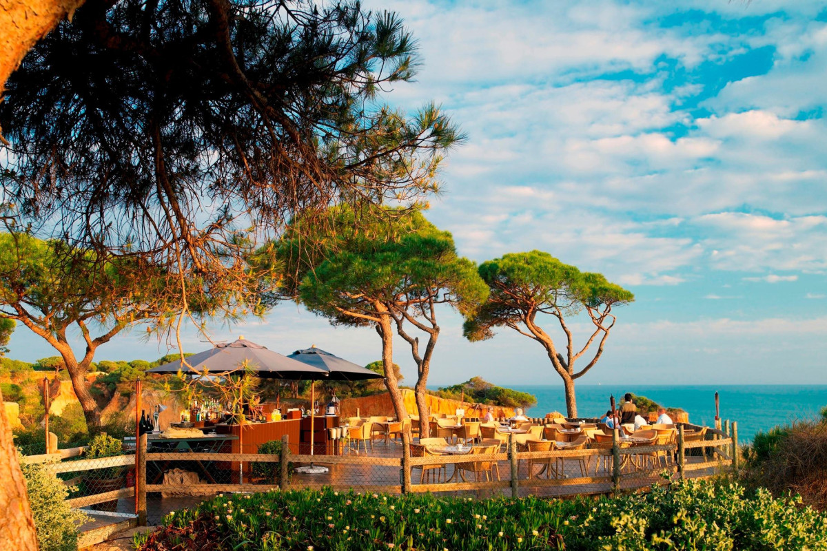 Pine Cliffs Resort