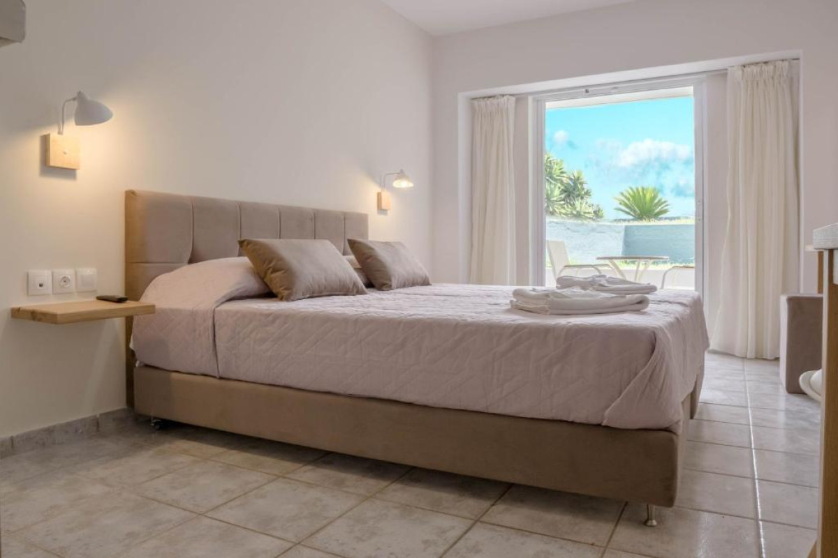 Pinelopi Hotel & Apartments