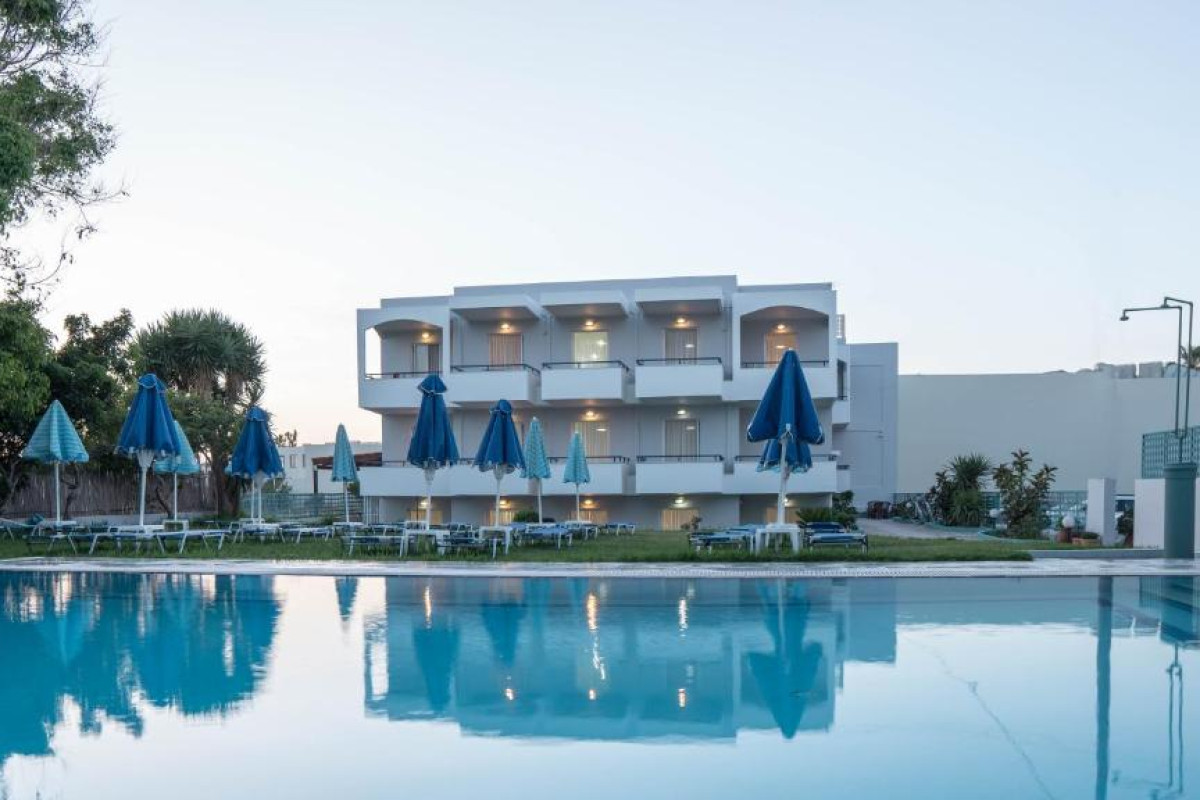 Pinelopi Hotel & Apartments