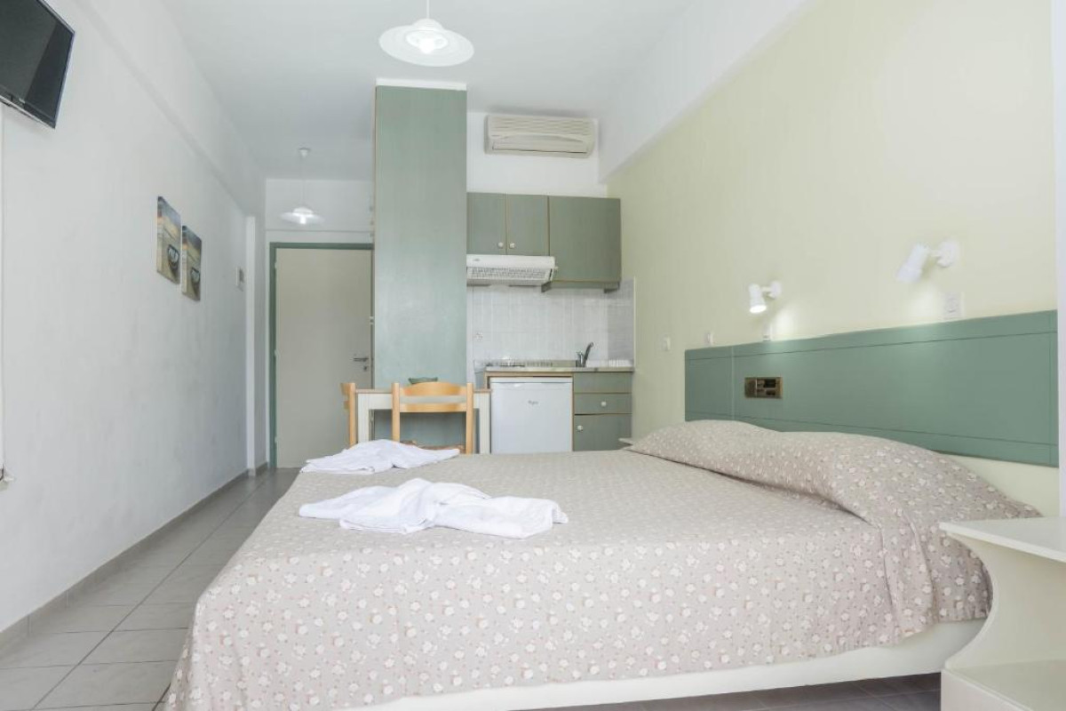 Pinelopi Hotel & Apartments
