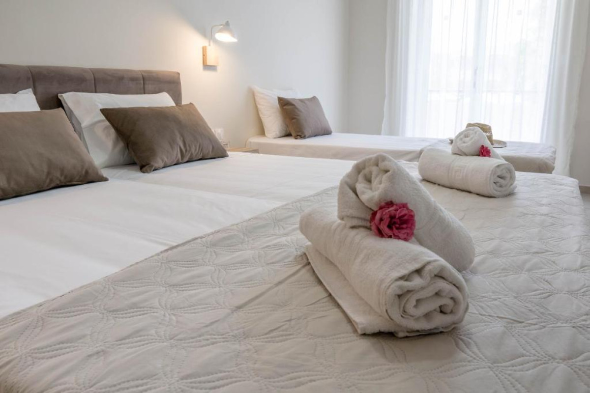 Pinelopi Hotel & Apartments