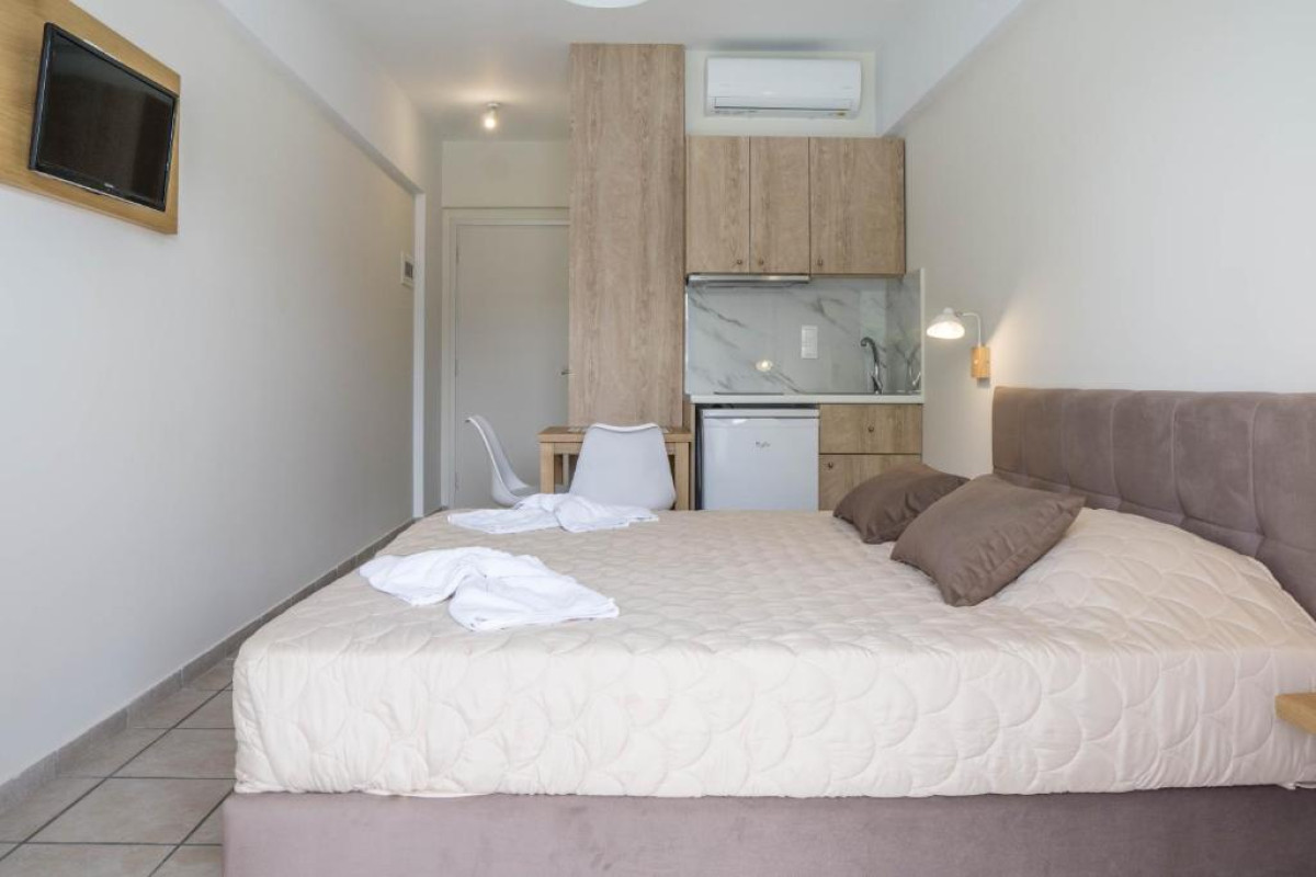 Pinelopi Hotel & Apartments