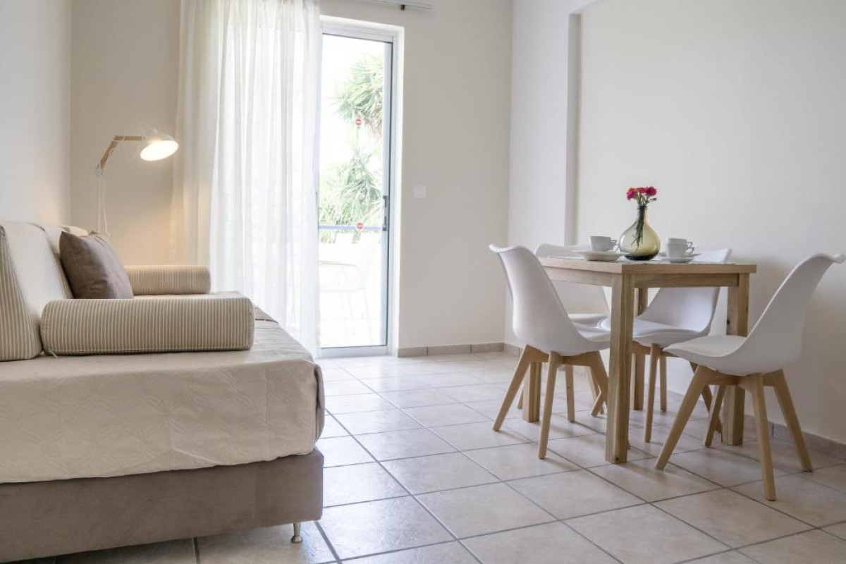 Pinelopi Hotel & Apartments