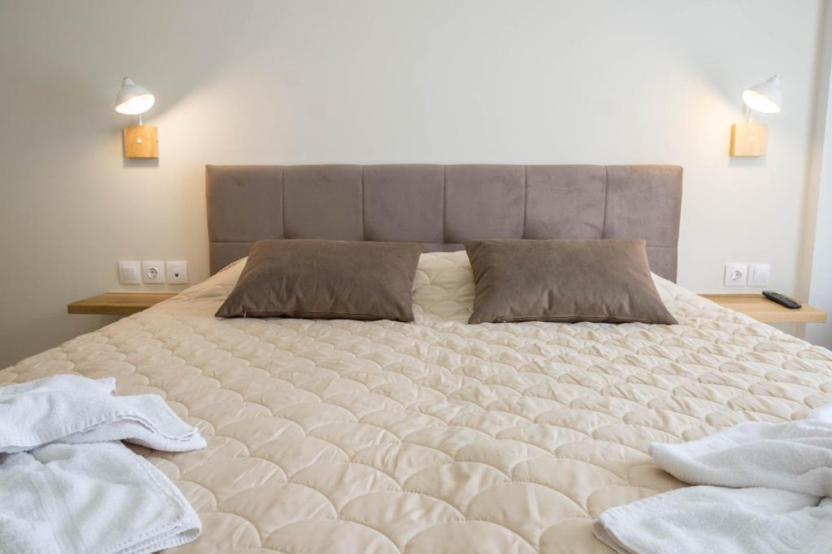 Pinelopi Hotel & Apartments