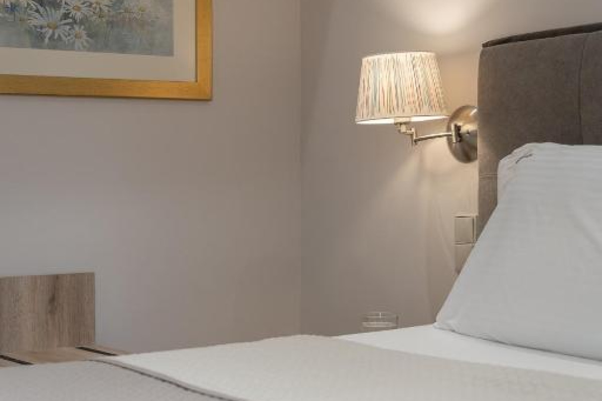 Piraeus City Hotel