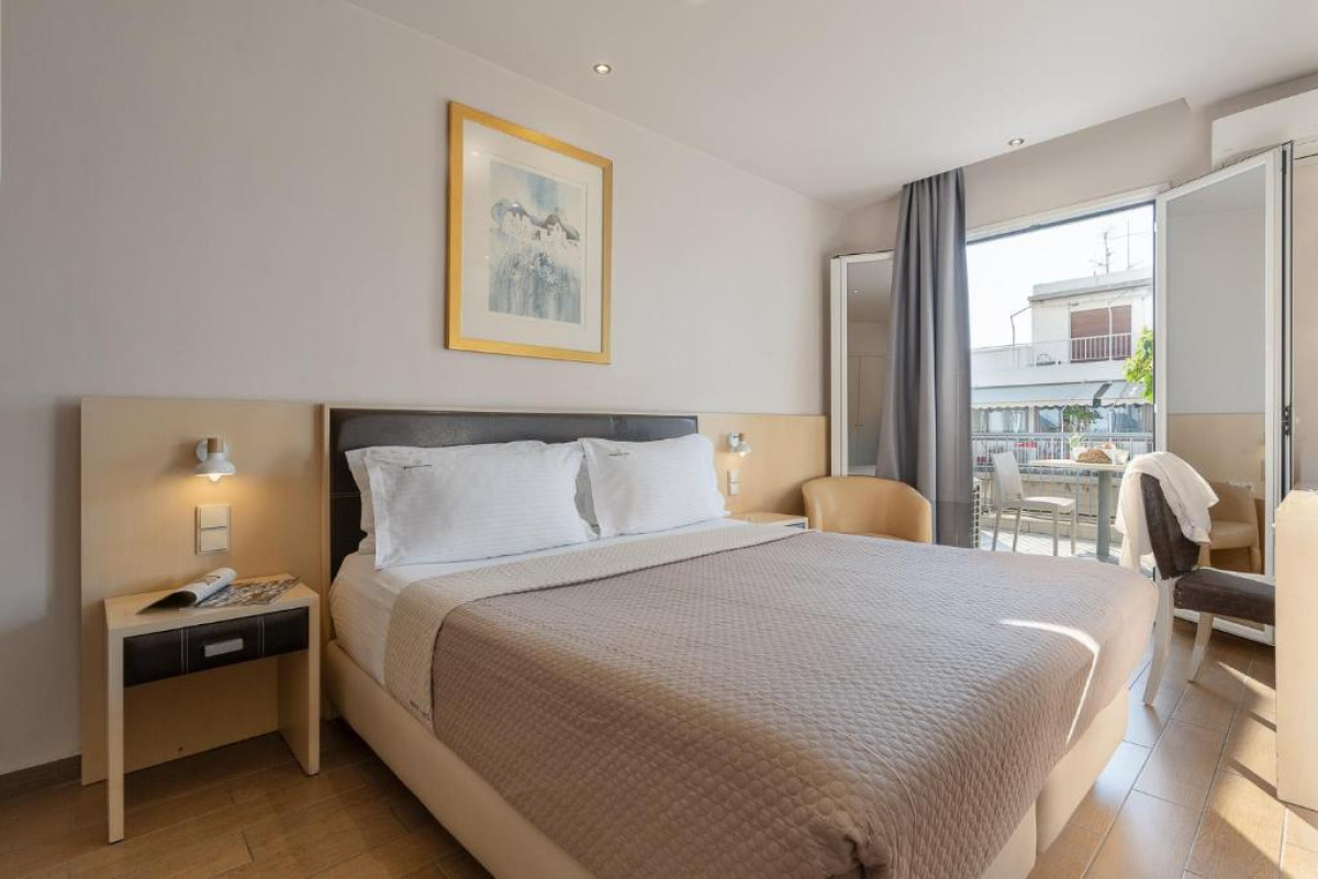 Piraeus City Hotel
