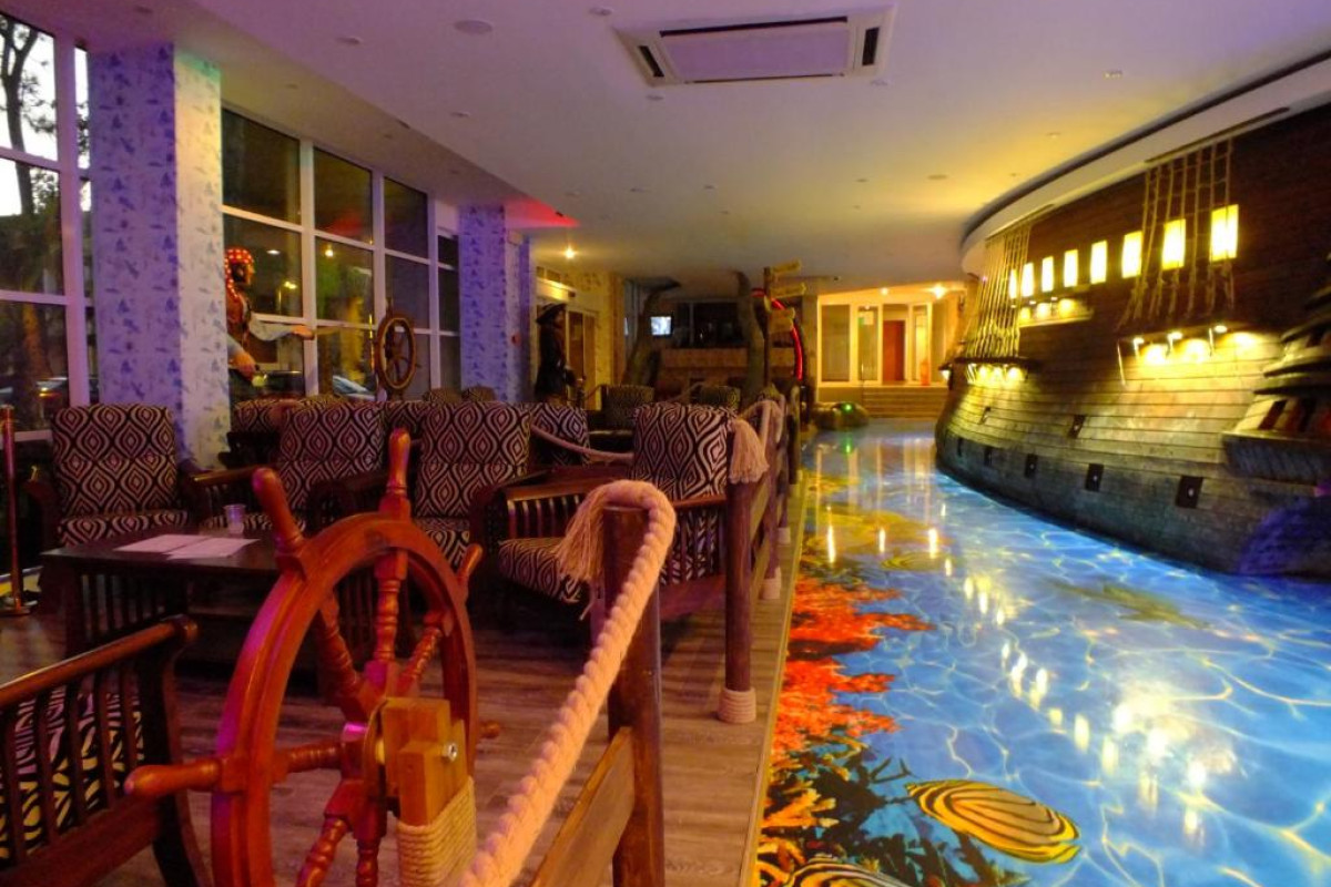 HOTEL PIRATES RESORT.