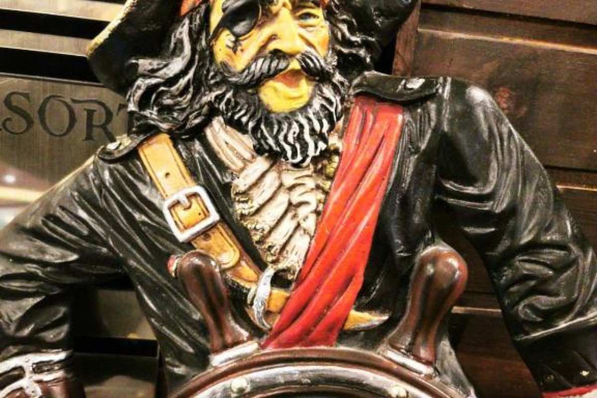 HOTEL PIRATES RESORT.