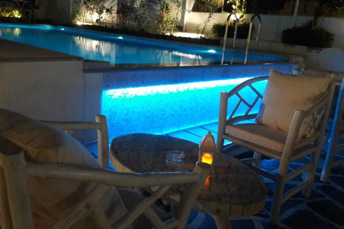 Pirofani Hotel