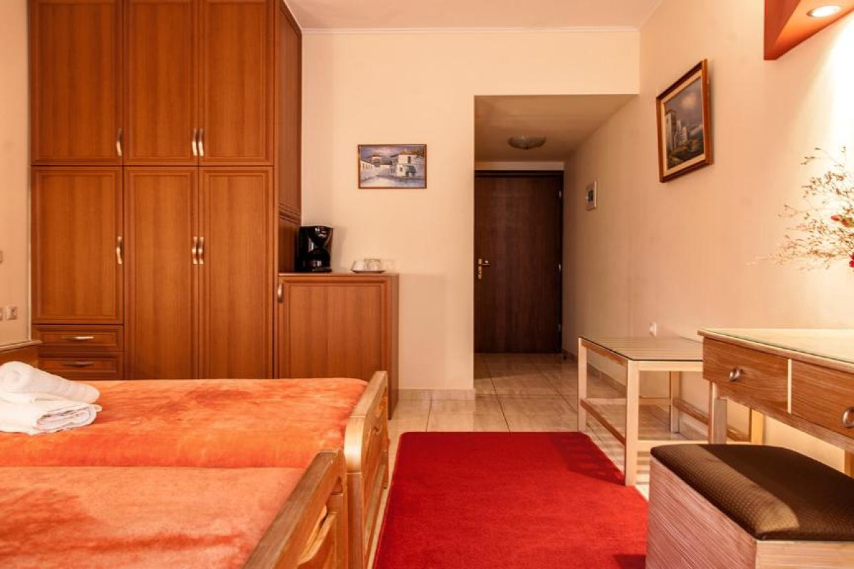 Pirofani Hotel