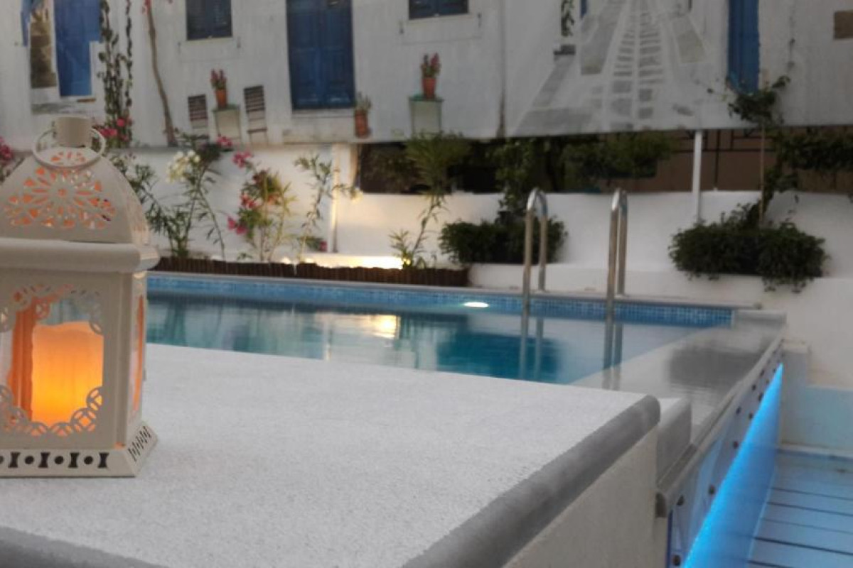 Pirofani Hotel