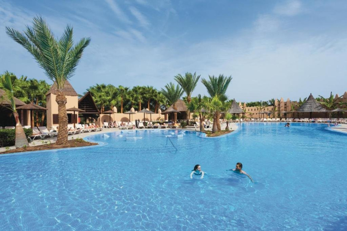 RIU Funana