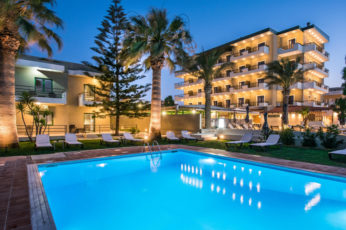 Petousis Hotel & Suites