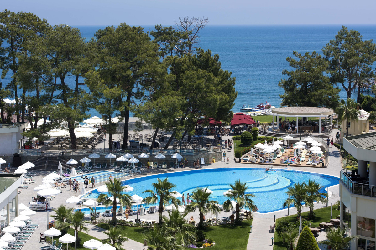 Akra Kemer