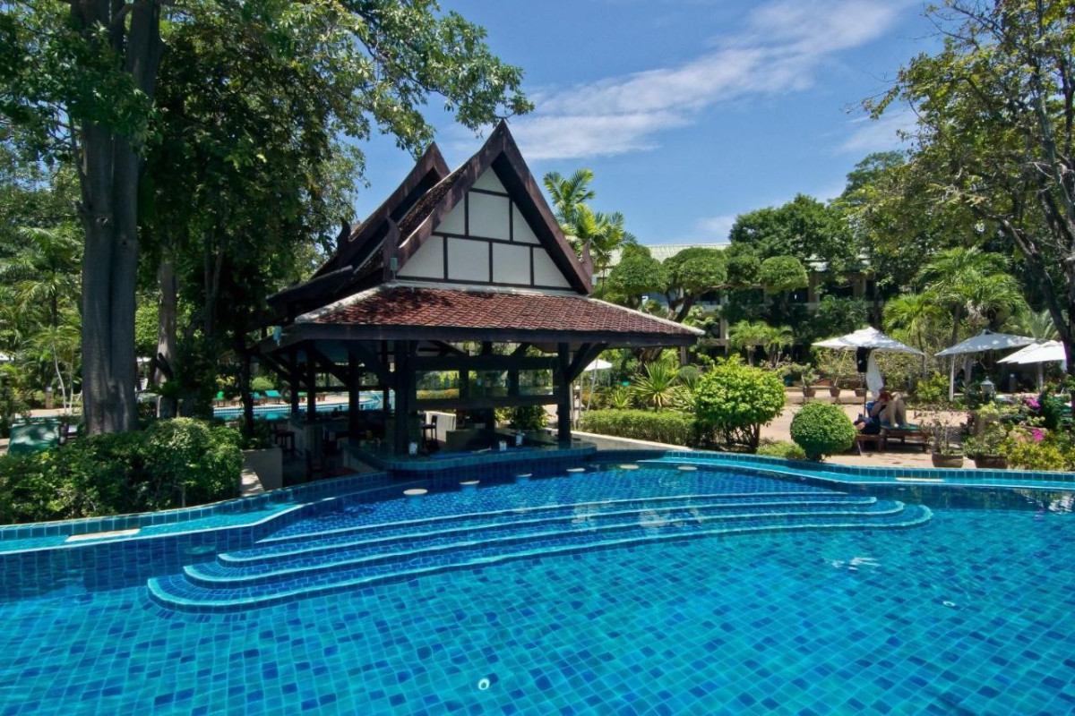 The Green Park Resort