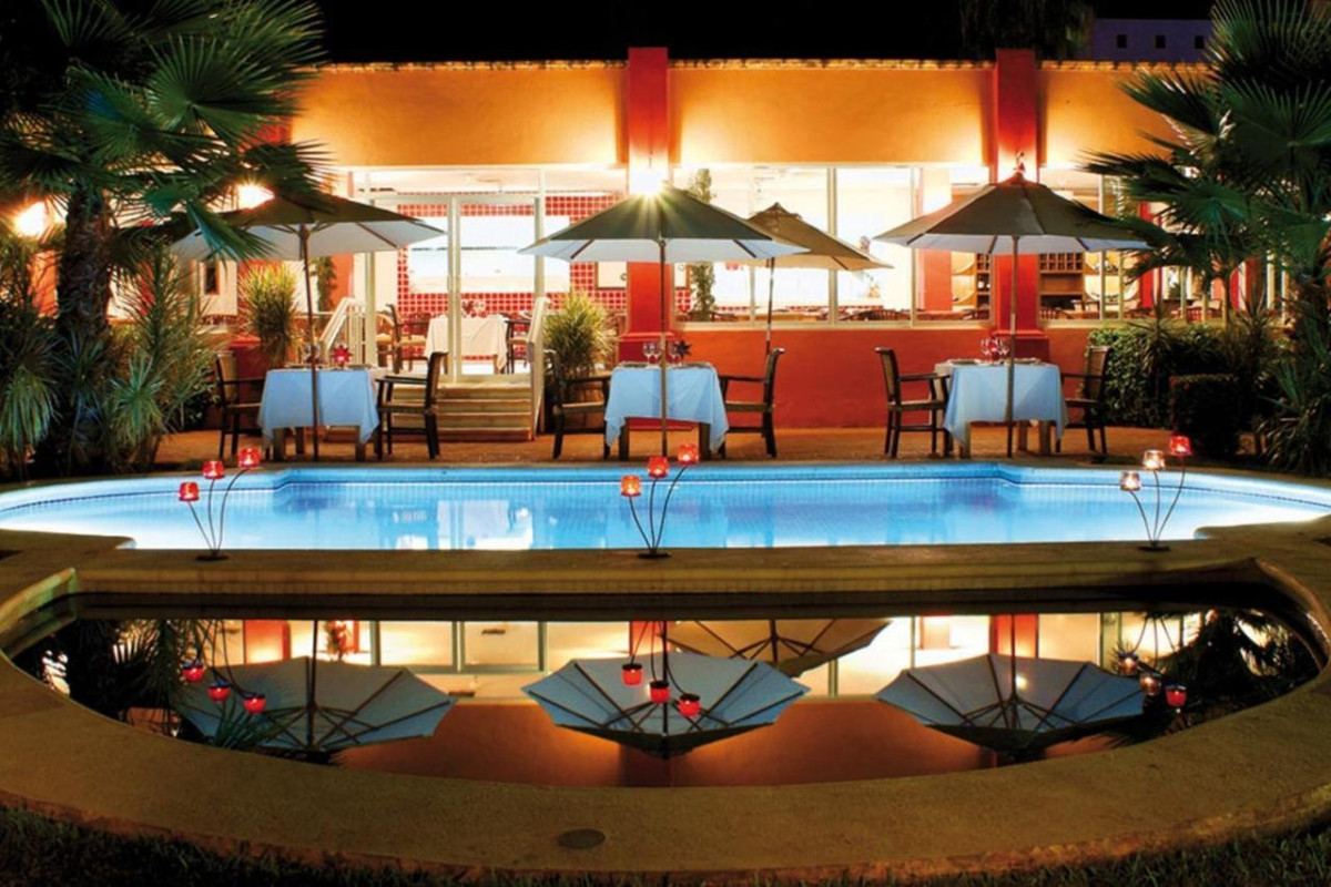 Royal Decameron Complex