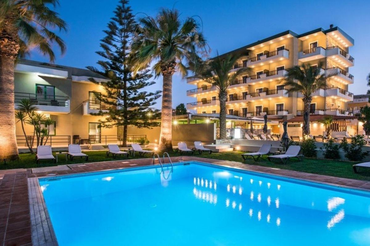 Petousis Hotel & Suites