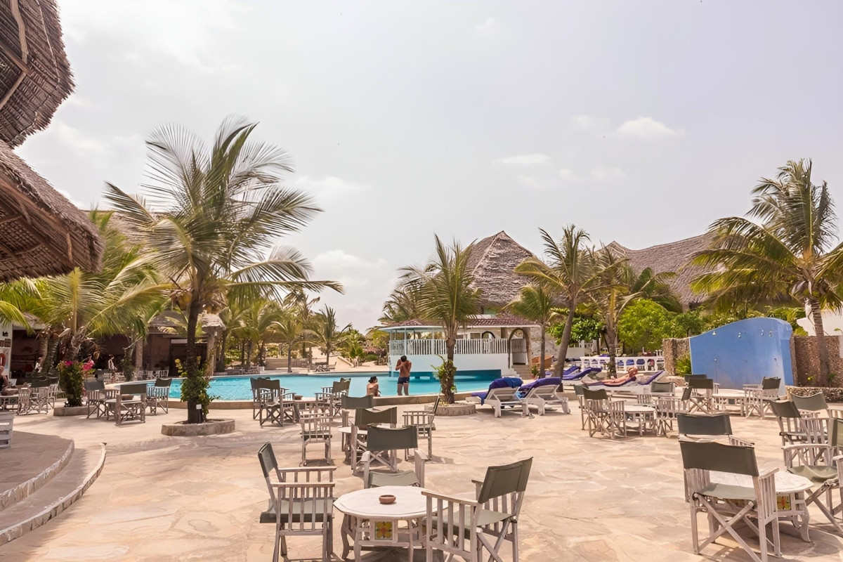 Jacaranda Beach Resort