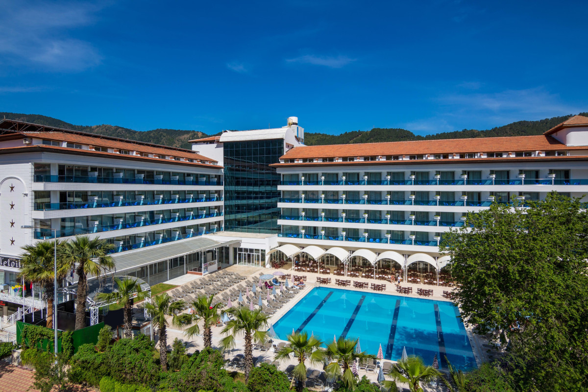 LETOILE HOTEL