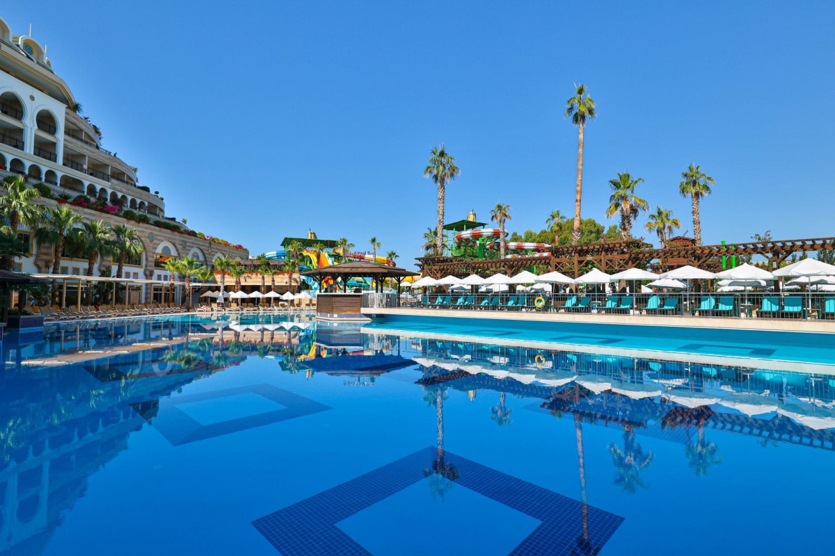 Crystal Sunset Luxury Resort