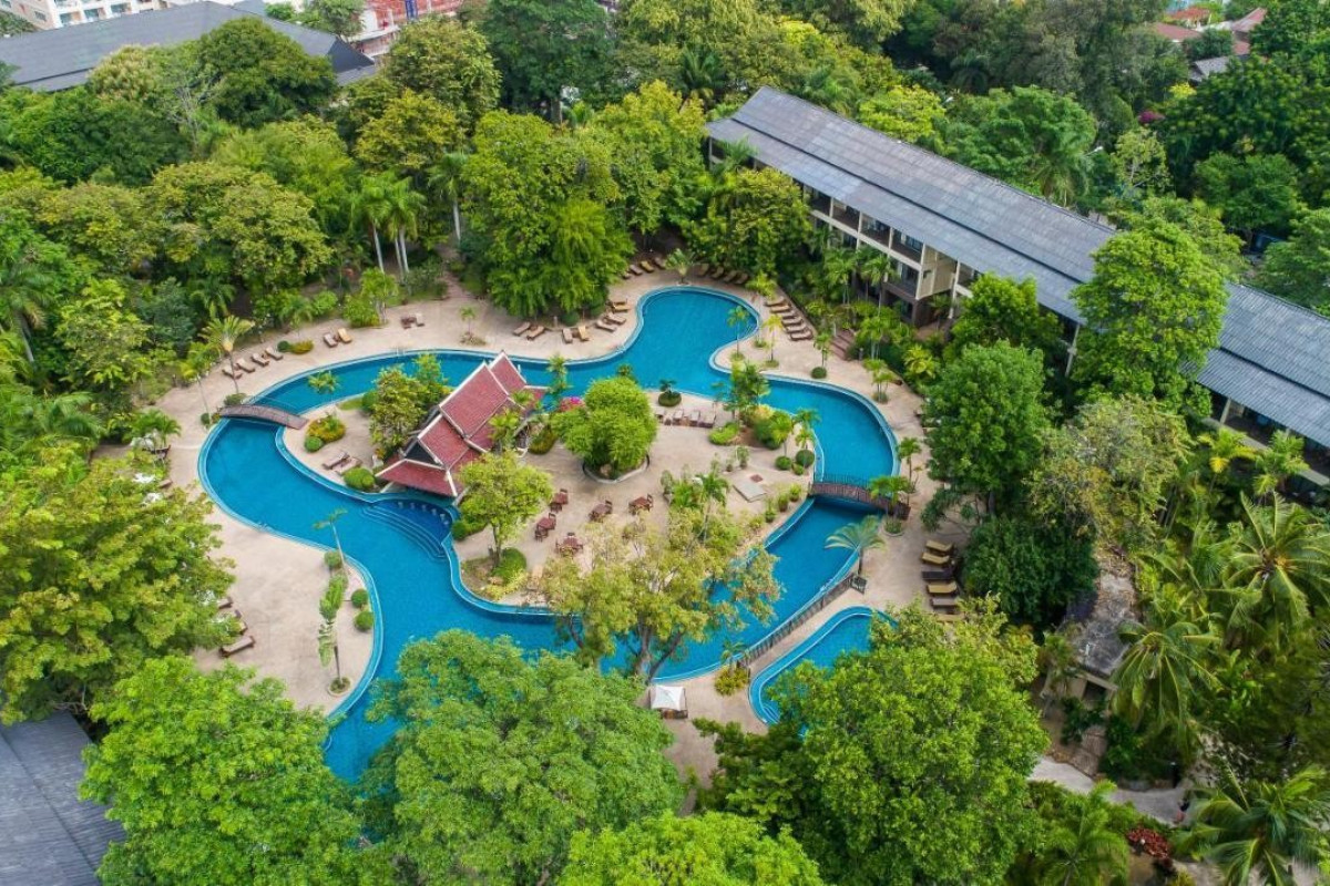 The Green Park Resort