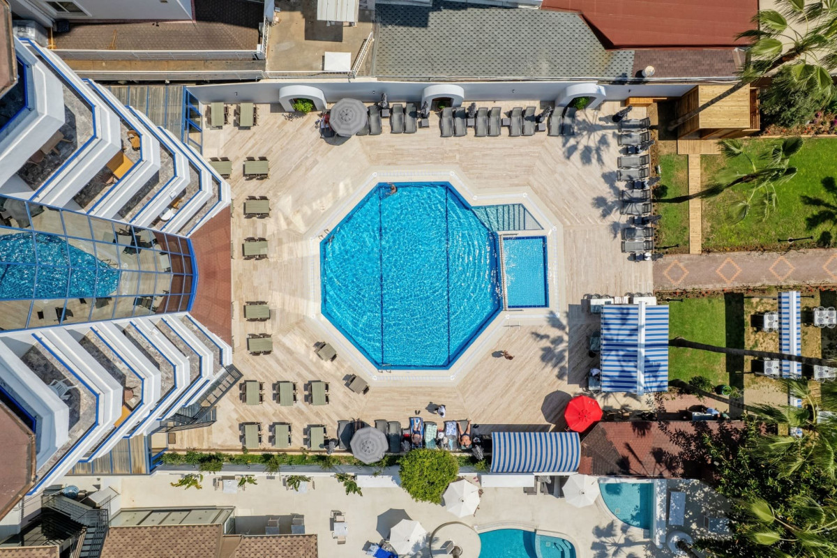 Elysee Beach Hotel
