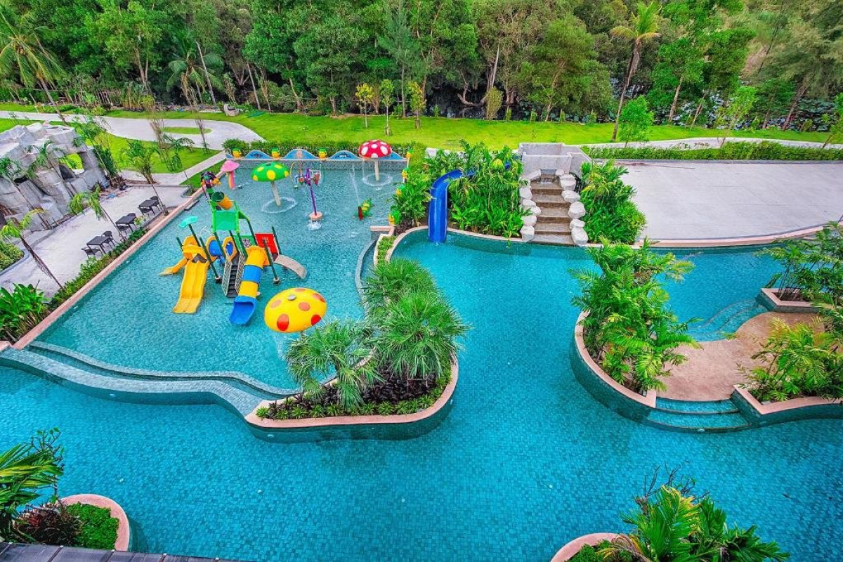 Maikhao Palm Beach Resort