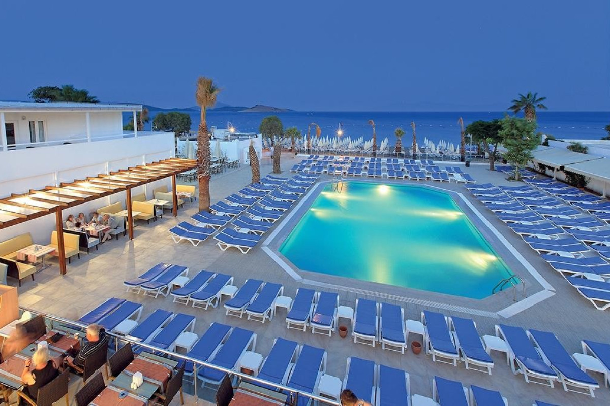 PETUNYA BEACH RESORT