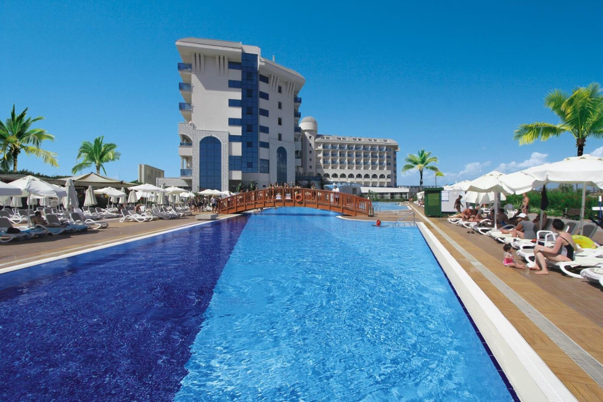 Water Side Resort and Spa