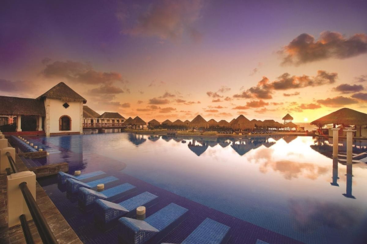 Dreams Sapphire Resort & Spa