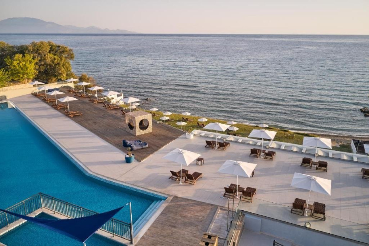 CAVO ORIENT BEACH HOTEL