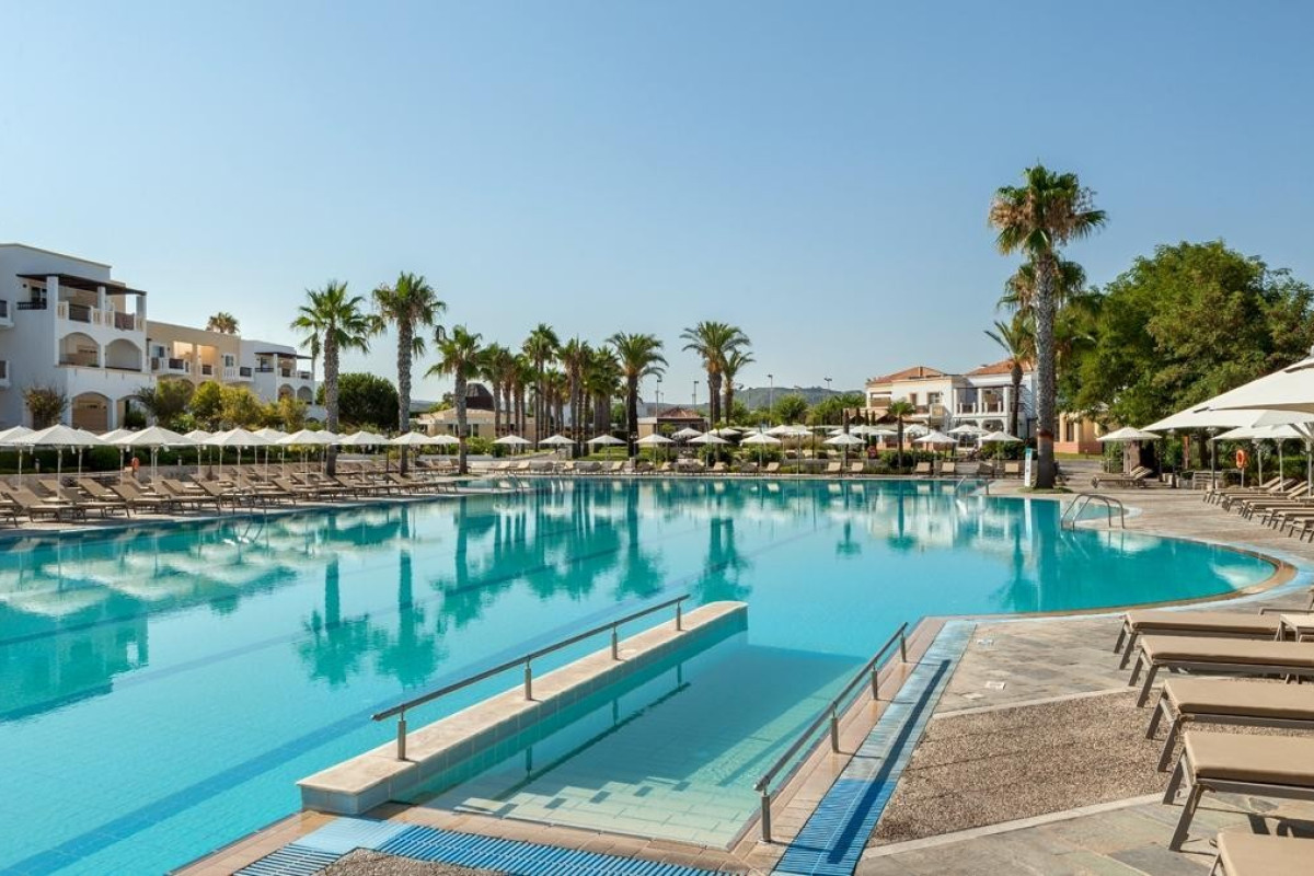 Neptune Luxury Resort