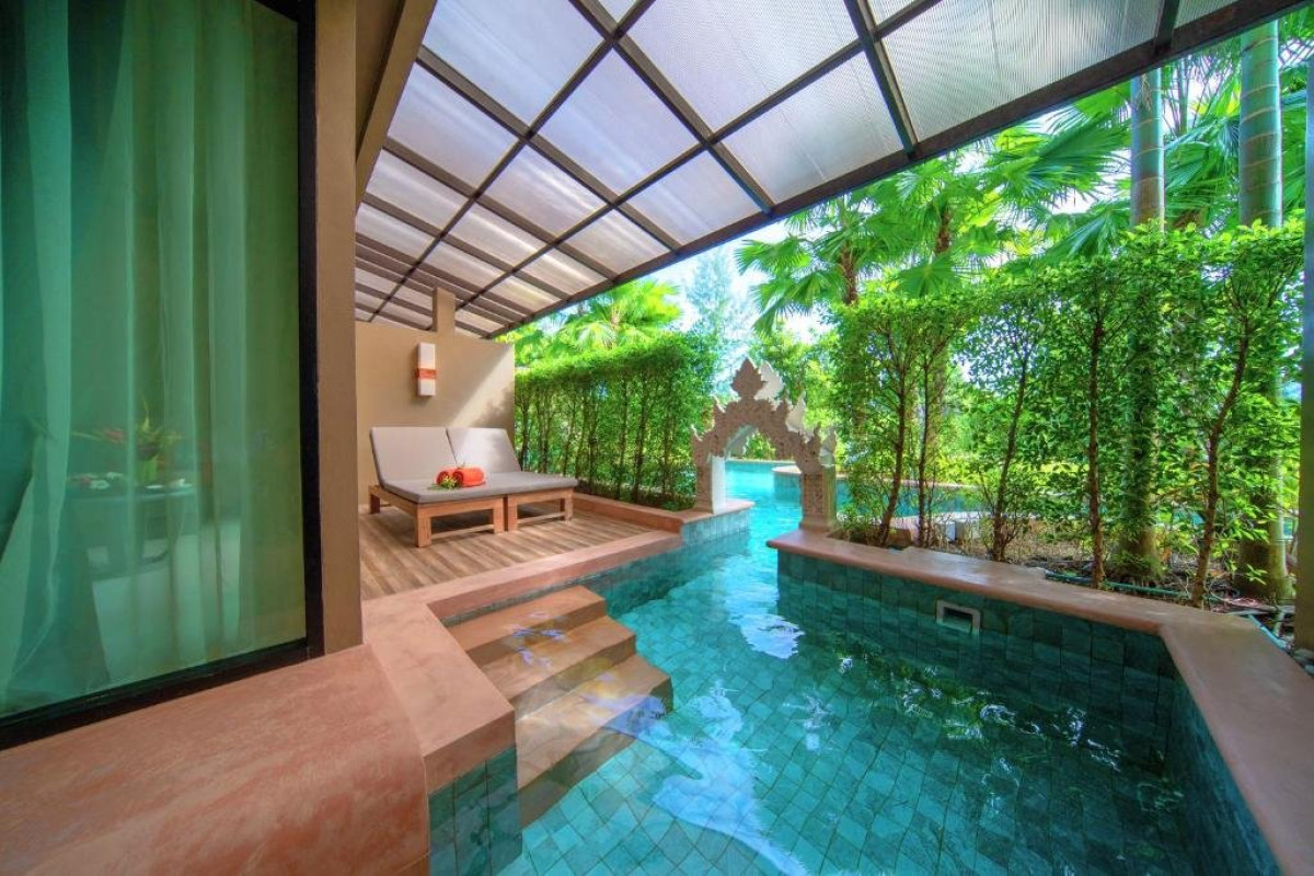 Maikhao Palm Beach Resort