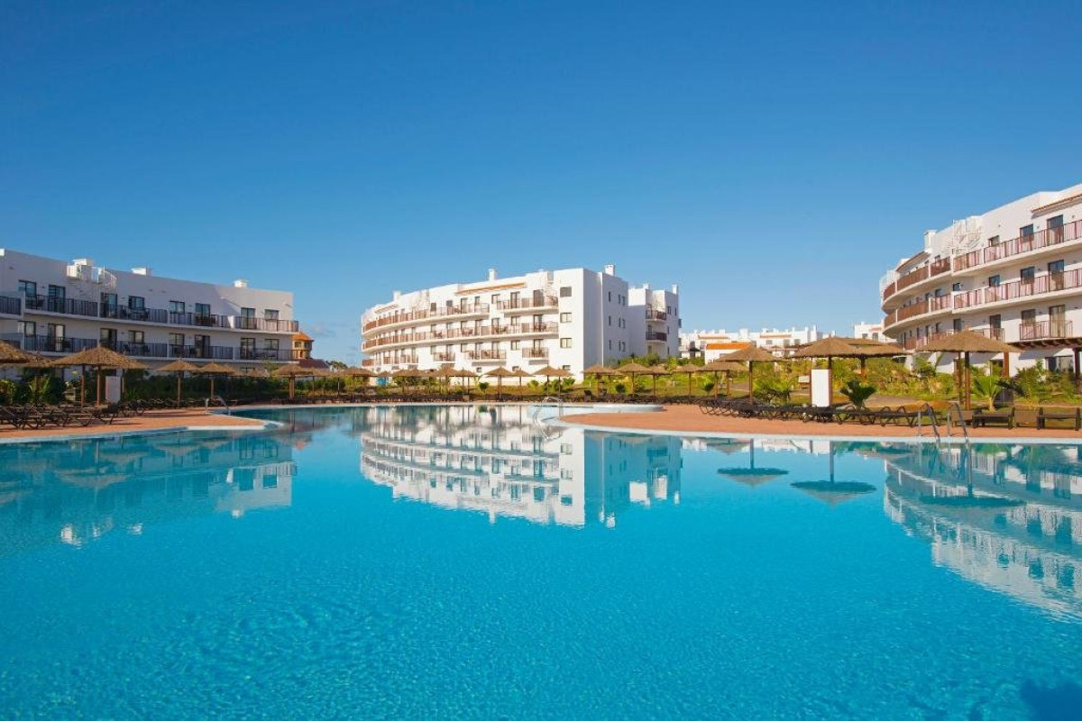 Meliá Dunas Beach Resort & Spa