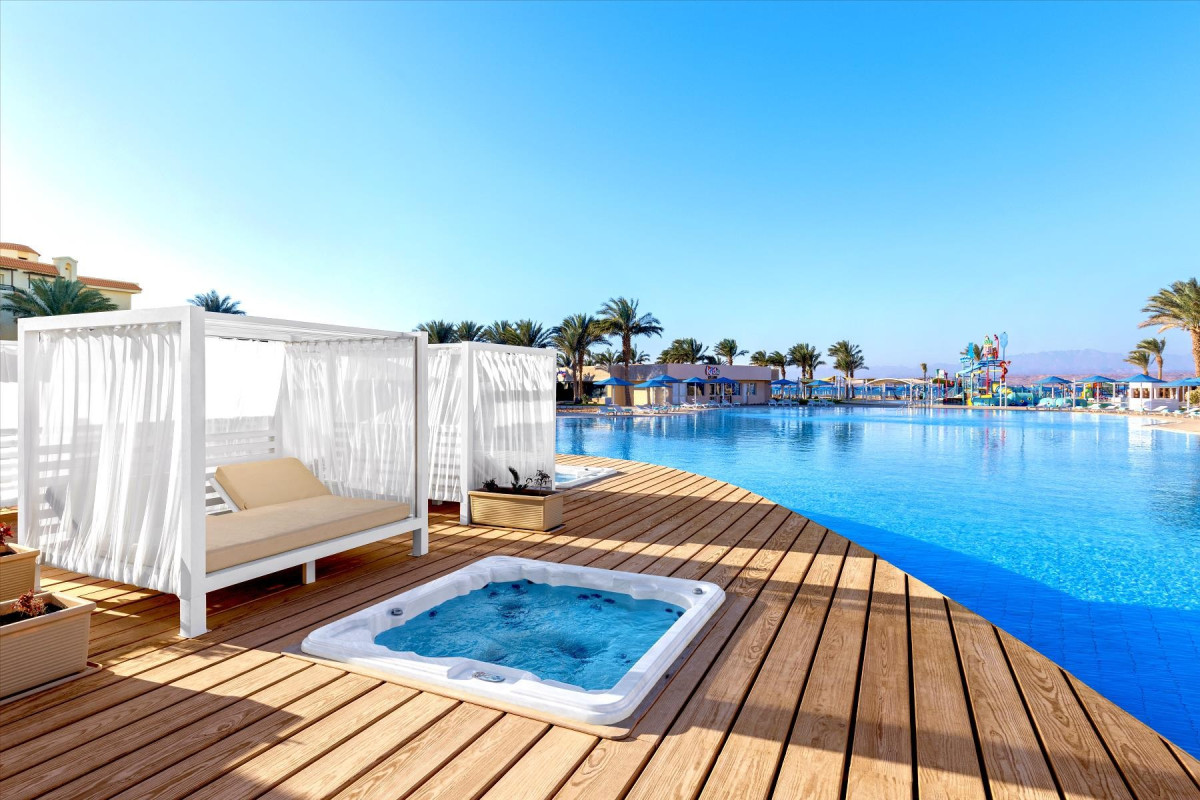 The V Luxury Resort Sahl Hasheesh