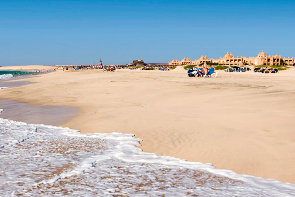 RIU Funana