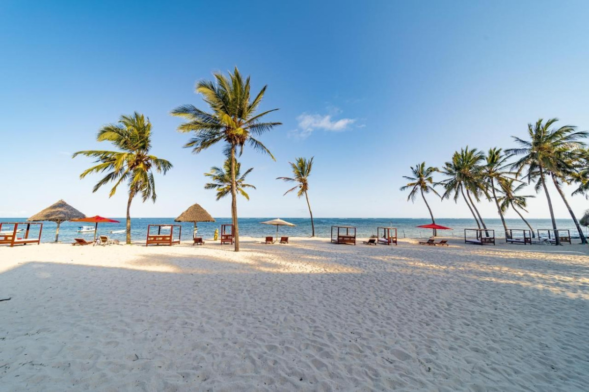 Prideinn Paradise Beach Resort